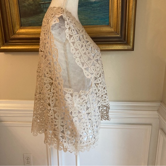 COMMENSE Tan Khaki Floral Lace Crochet Top NWT - Picture 3 of 6